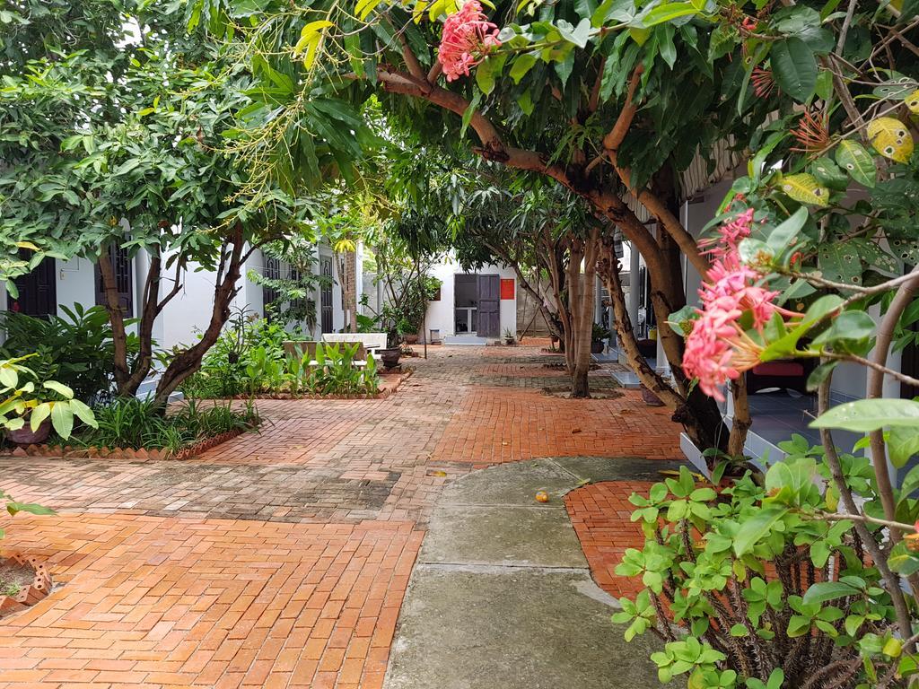Cay Phuong Guesthouse Mũi Né Exterior foto